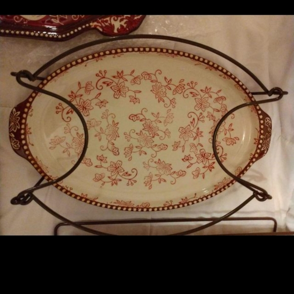 Set of Temptation Red Floral Lace Bakeware - Picture 9 of 9